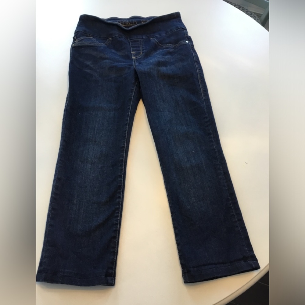 Rock & Republic Fever pull on jean Capri